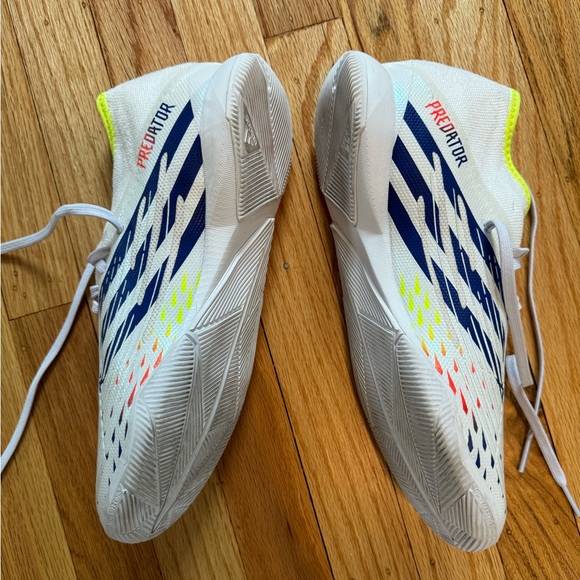 Adidas Predator Indoor/Futsal Soccer Shoes - Picture 3 of 4